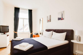 Pretty, comfortable apartment